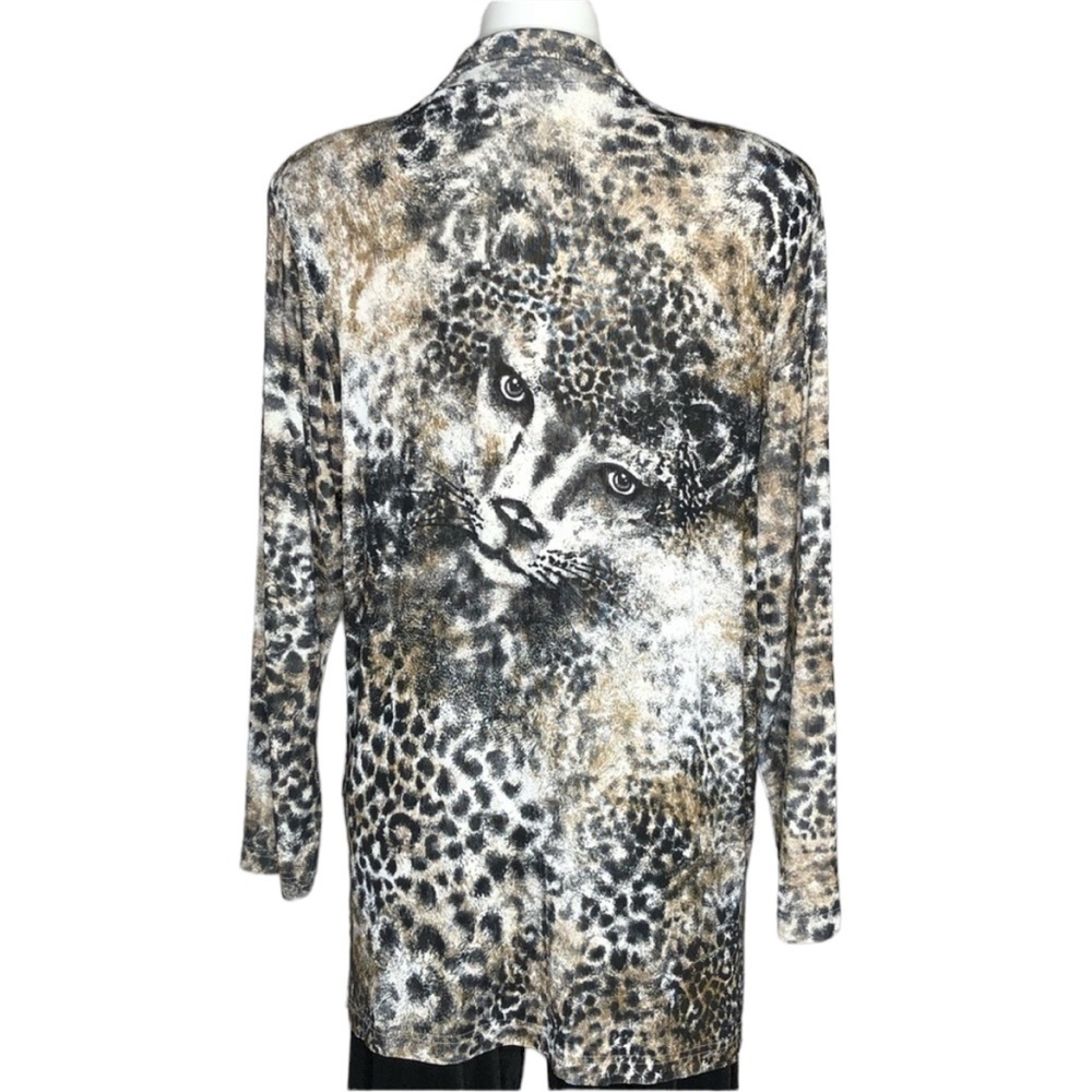 Picadilly Fashions cheetah print top w/ face med